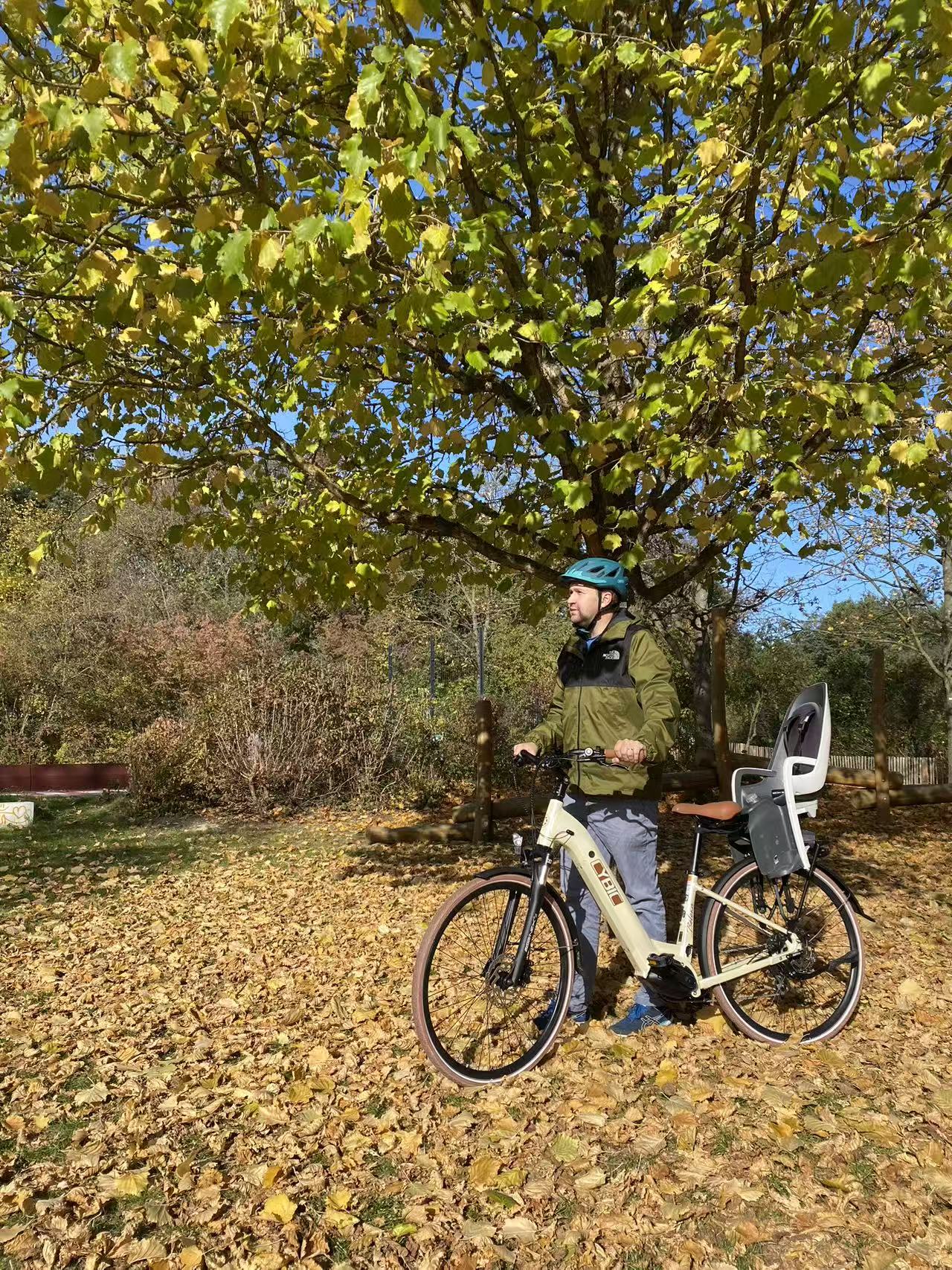 🍂 Golden Leaves &amp; Family Rides — Autumn with CYBIC