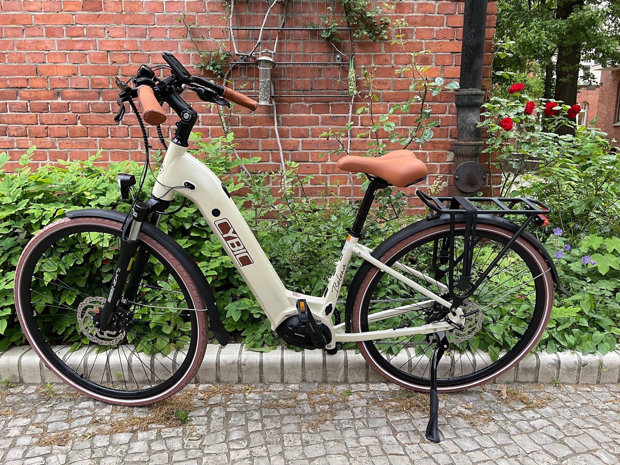 Bicicleta Eléctrica Urbana de Ciudad 700C – 32KM/H, 8 Velocidades, Motor Central